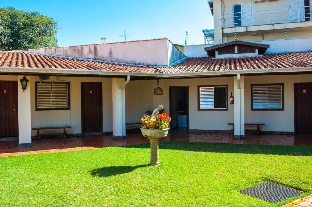 Galeria Hotel Pousada Jaguariuna Ngoại thất bức ảnh